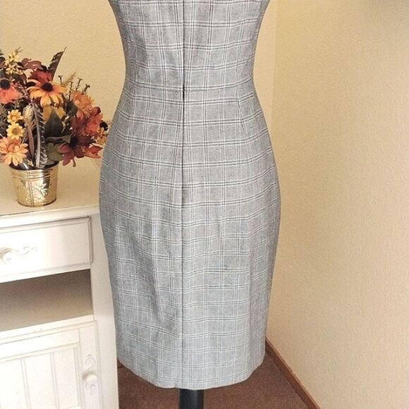 Banana Republic Perfect Work Pencil Dress - Picture 7 of 13